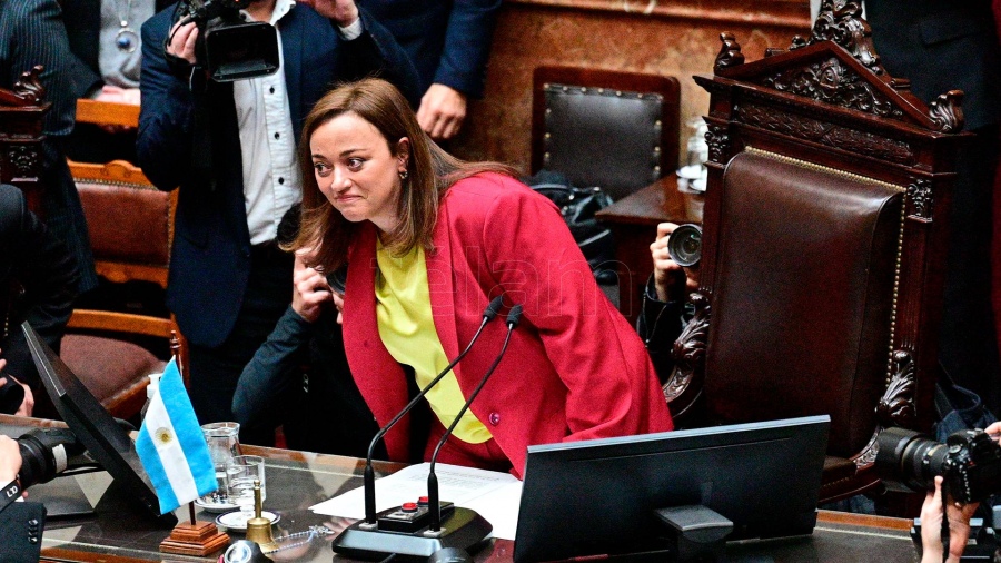 Cecilia Moreau asumió como la primera presidenta mujer de la Cámara de Diputados