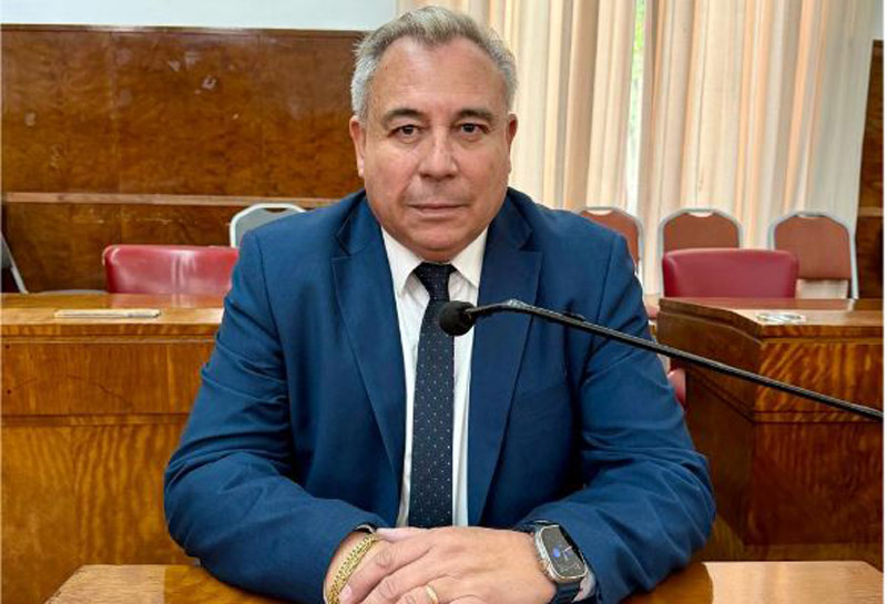 Cardoso impulsa habilitar DJs y baile en locales gastronómicos