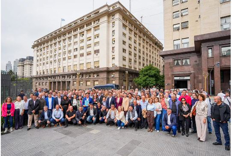 Municipios en alerta: la FAM llevó su reclamo al Ministerio de Economía