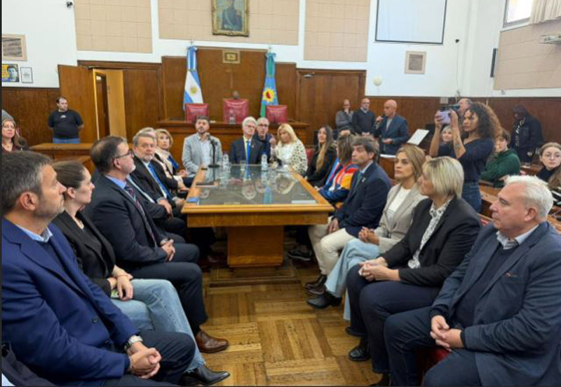 Distinción “Visitante Notable” para Francesco Arezzo