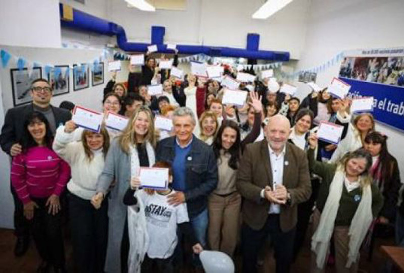 Acción Marplatense entregó más de 200 certificados de capacitación laboral